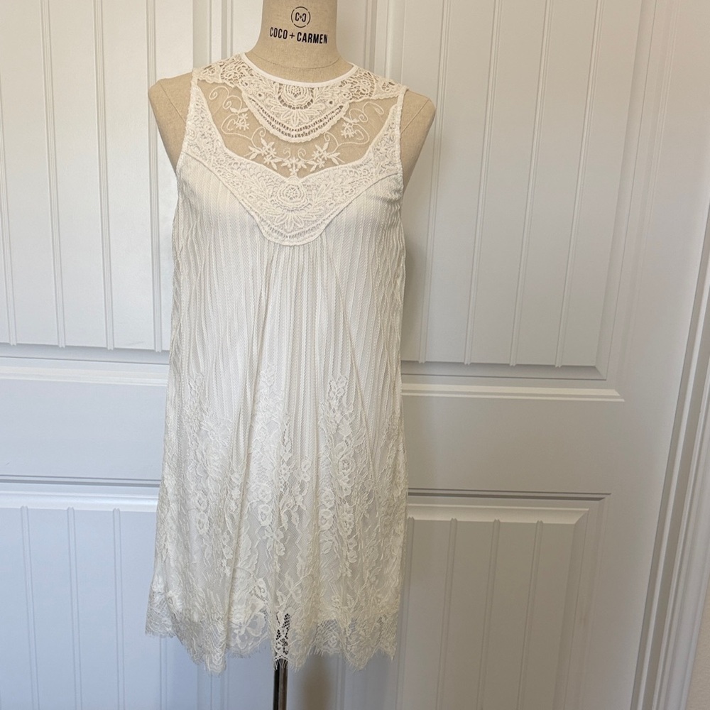 Chic White Lace Mini Dress by Design Recipe